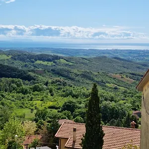 https://toscana-castellina.it-tuscanyhotel.com